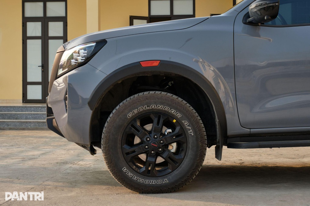 Trải nghiệm Nissan Navara sau gần 500km: Lái khá nhưng còn điểm trừ - 6 Trải nghiệm Nissan Navara sau gần 500km: Lái khá nhưng còn điểm trừ - 6