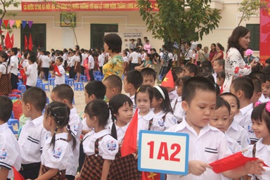 "Chạy" vào lớp 1: Nguy cơ xóa điểm trường!