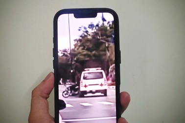 Xác minh clip xe cứu thương va chạm với xe máy tại giao lộ ở TPHCM