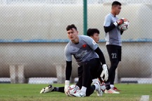 Sốc với mức phí phá vỡ hợp đồng của Văn Lâm với CLB Hải Phòng