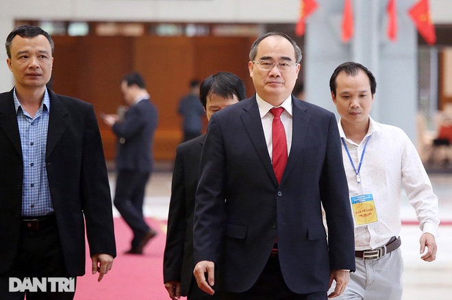 Tôn vinh những ông Bụt, bà Tiên giữa đời thường - 8 Tôn vinh những ông Bụt, bà Tiên giữa đời thường - 8