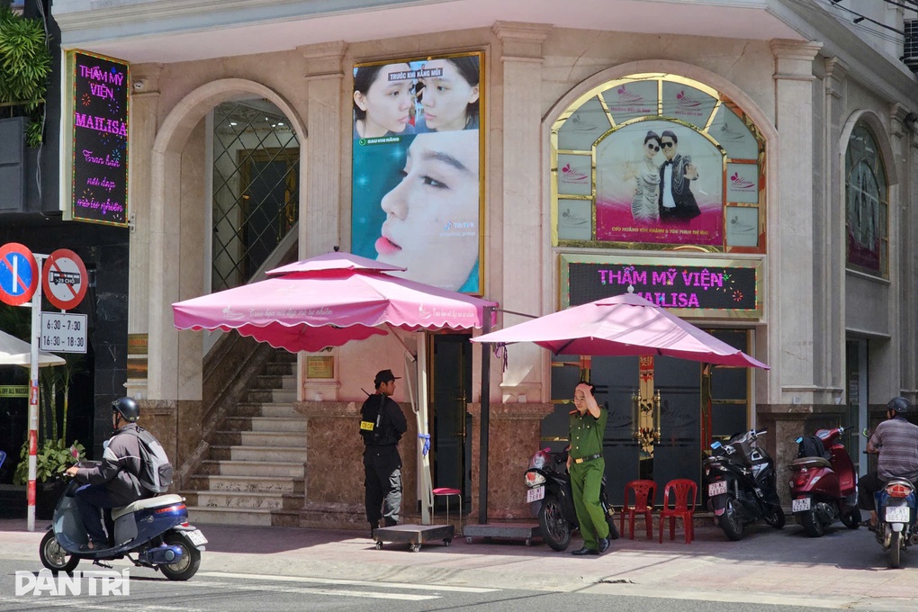 Cảnh sát có mặt tại hàng loạt thẩm mỹ viện Mailisa trên cả nước - 12 Cảnh sát có mặt tại hàng loạt thẩm mỹ viện Mailisa trên cả nước - 12