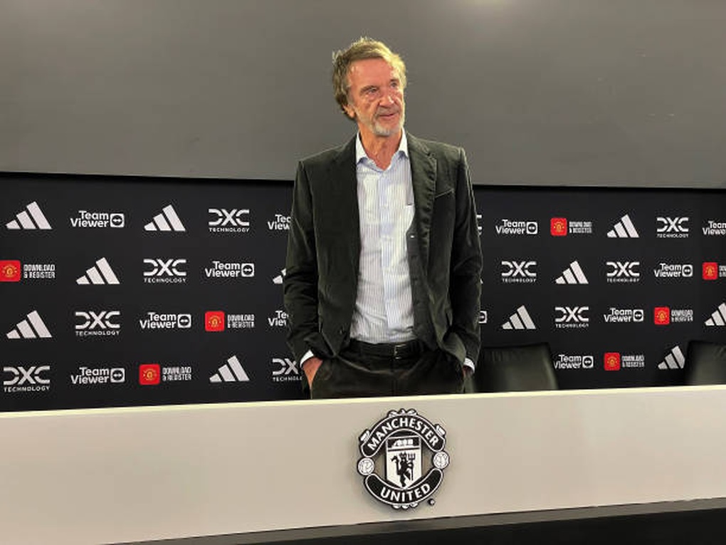 Bất chấp quy định của UEFA, Man Utd được dự Cúp châu Âu mùa giải tới - 2 Bất chấp quy định của UEFA, Man Utd được dự Cúp châu Âu mùa giải tới - 2