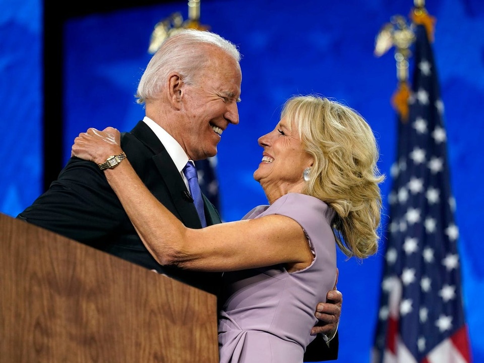 Chân dung người vợ mà ông Biden từng 5 lần cầu hôn - 13 Chân dung người vợ mà ông Biden từng 5 lần cầu hôn - 13