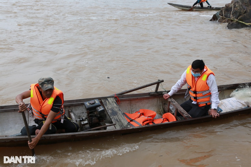 Vụ Phó Giám đốc Sở cùng 7 người mắc kẹt và mất tích: Do sơ suất - 3 Vụ Phó Giám đốc Sở cùng 7 người mắc kẹt và mất tích: Do sơ suất - 3