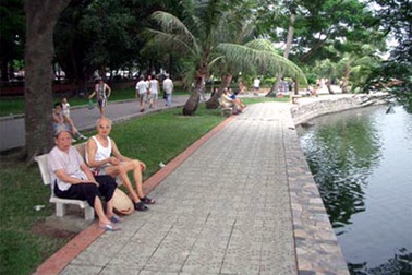 Quản lý chặt đất công cộng ở khu đô thị mới