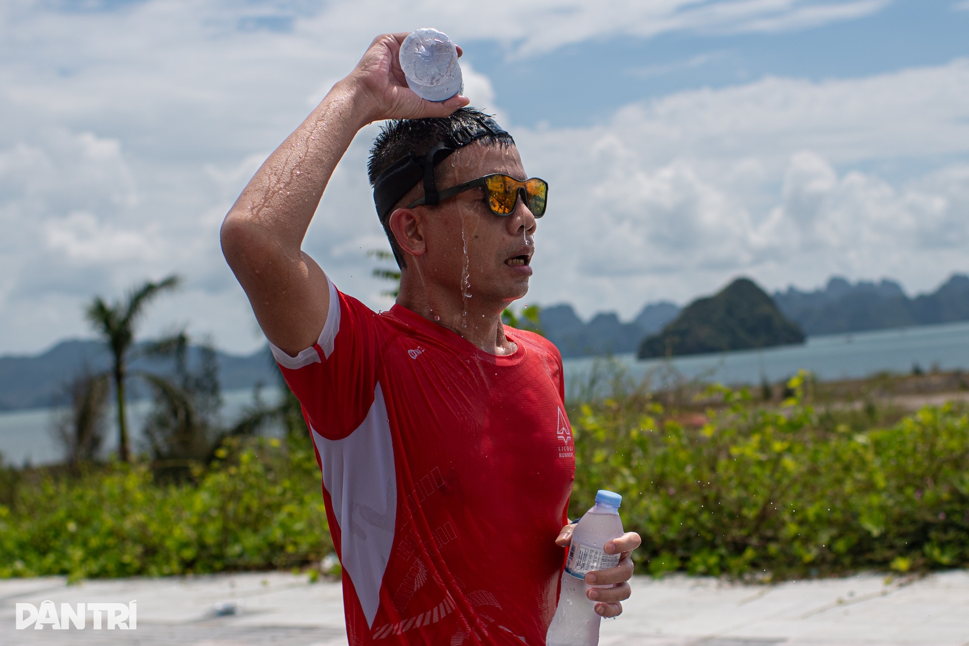1.200 VĐV căng sức thi đấu bơi - chạy ở giải Aquathlon Warriors Van Don - 13 1.200 VĐV căng sức thi đấu bơi - chạy ở giải Aquathlon Warriors Van Don - 13