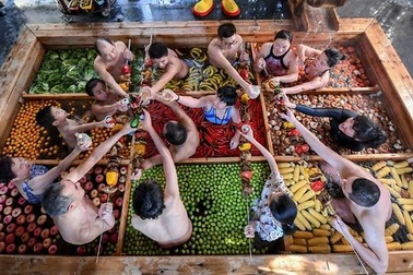 Dịch vụ "tắm lẩu" nở rộ ở Trung Quốc