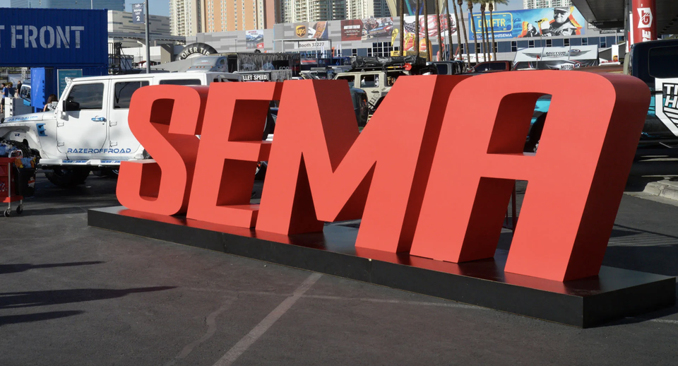 Bất chấp đại dịch Covid-19, triển lãm xe độ SEMA vẫn sẽ được tổ chức - 1 Bất chấp đại dịch Covid-19, triển lãm xe độ SEMA vẫn sẽ được tổ chức - 1