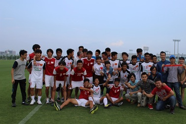 Người hâm mộ chia tay đội tuyển U19 Việt Nam 