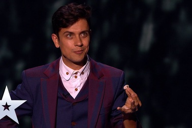 Tiết mục ảo thuật kỳ diệu của tuổi ấu thơ