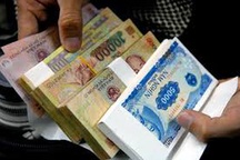 Dịch vụ đổi tiền lẻ “hét giá” ngày Tết, đổi 4 triệu đồng nhận về 1 triệu đồng