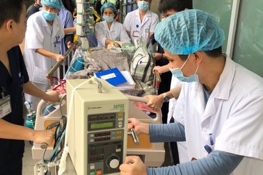 Bác sĩ đưa bệnh nhân từ cõi chết trở về sau hơn 90 phút cấp cứu ngừng tuần hoàn