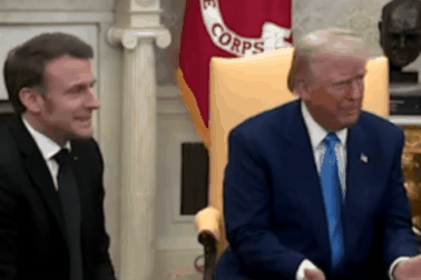 Chiến thuật "trong cương có nhu" của ông Macron khi gặp ông Trump
