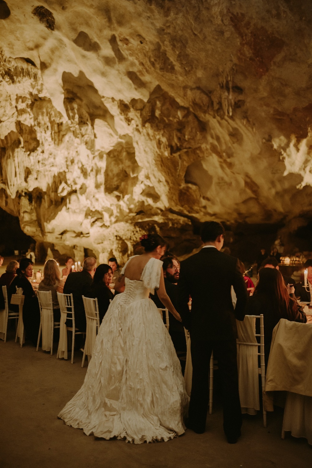 Độc đáo lễ cưới tổ chức trong hang động ở Quảng Ninh - 8