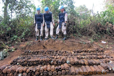 Xử lý đạn, mìn ở hầm bom “khủng”