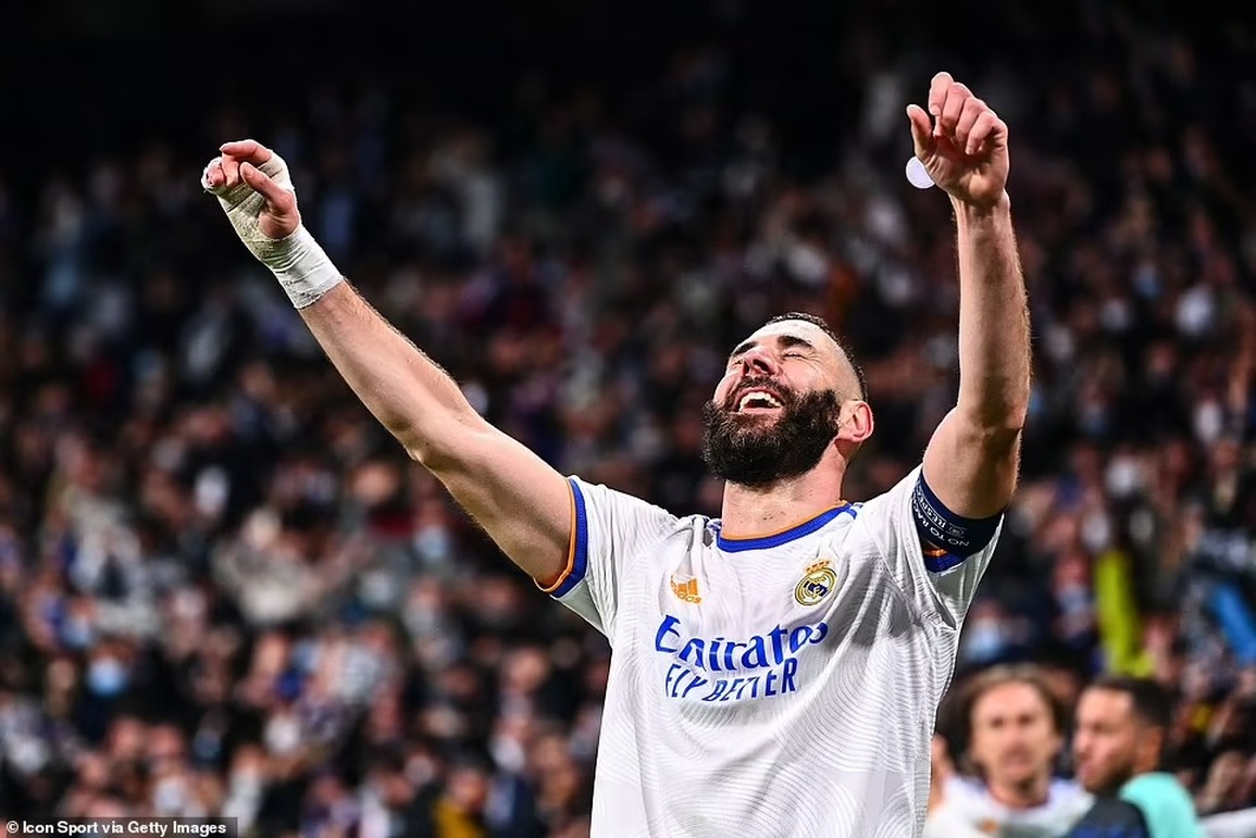 Tỏa sáng trước PSG, Benzema lập kỷ lục ở Champions League - 3 Tỏa sáng trước PSG, Benzema lập kỷ lục ở Champions League - 3