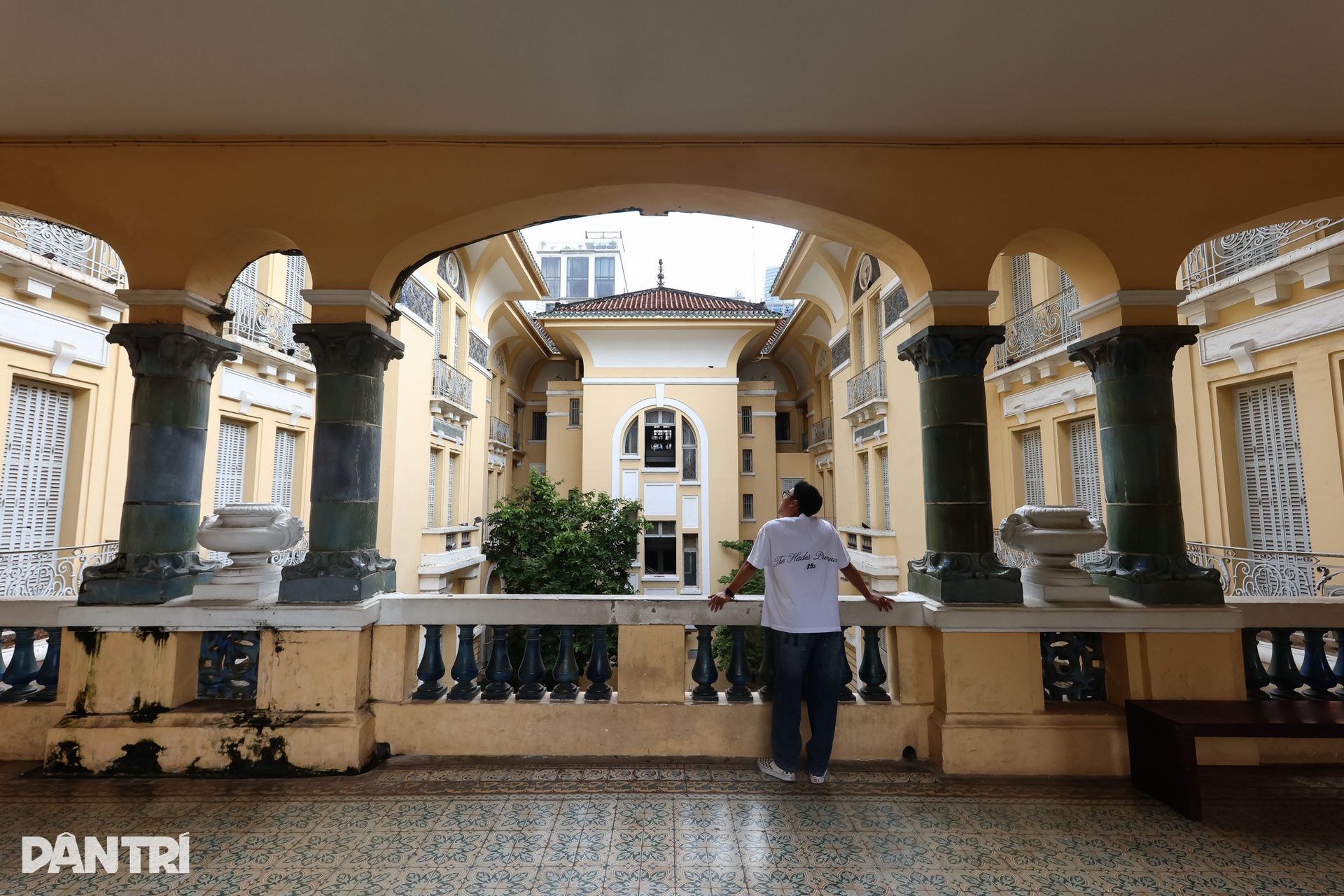 Biệt thự 99 cửa và giai thoại “Con ma nhà họ Hứa” giữa lòng TPHCM - 3 Biệt thự 99 cửa và giai thoại “Con ma nhà họ Hứa” giữa lòng TPHCM - 3