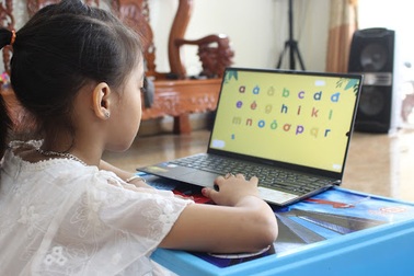 Học thêm online "mọc như nấm": Phụ huynh cần tỉnh táo, cẩn trọng!