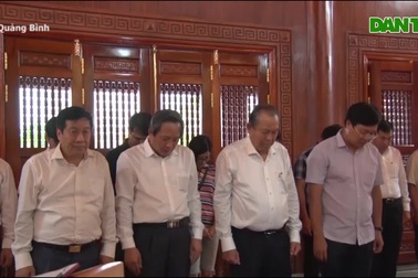 Phó Thủ tướng dâng hương Đền thờ Bác Hồ