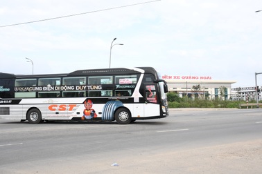 Nhà xe "đau đầu" vì khách ồ ạt trả vé