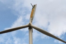 Điểm lại những sự cố cánh quạt điện gió bị rơi ở miền Tây