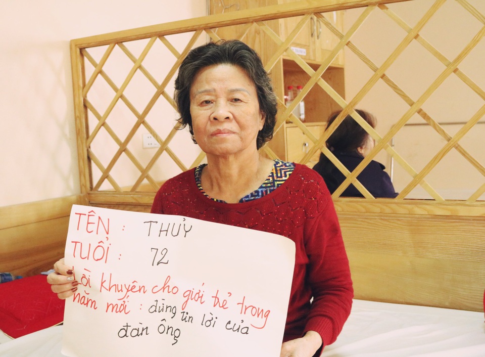 “Phát sốt” với bộ ảnh các “bô lão” U80 đưa ra lời khuyên “cực chất” cho giới trẻ - 3 “Phát sốt” với bộ ảnh các “bô lão” U80 đưa ra lời khuyên “cực chất” cho giới trẻ - 3