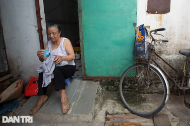 Lãi suất tiết kiệm giảm mạnh, người rút BHXH một lần hối hận