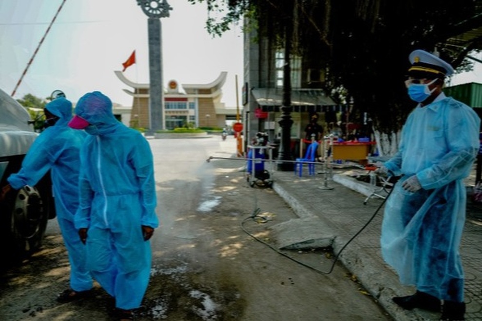 Về từ Campuchia, 3 người cùng gia đình có xét nghiệm dương tính SARS-CoV-2 - 1