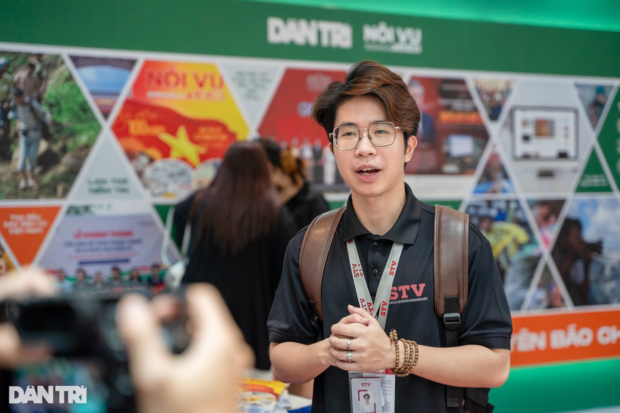 Gen Z nối dài ngòi bút cách mạng trên mặt trận số - 6 Gen Z nối dài ngòi bút cách mạng trên mặt trận số - 6