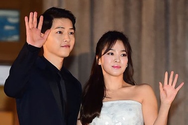 Cha ruột cũng sốc vì quyết định ly hôn của Song Joong Ki