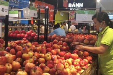 Vì sao trái cây nhập khẩu rẻ khó hiểu: Táo Mỹ còn gần 30.000 đồng/kg