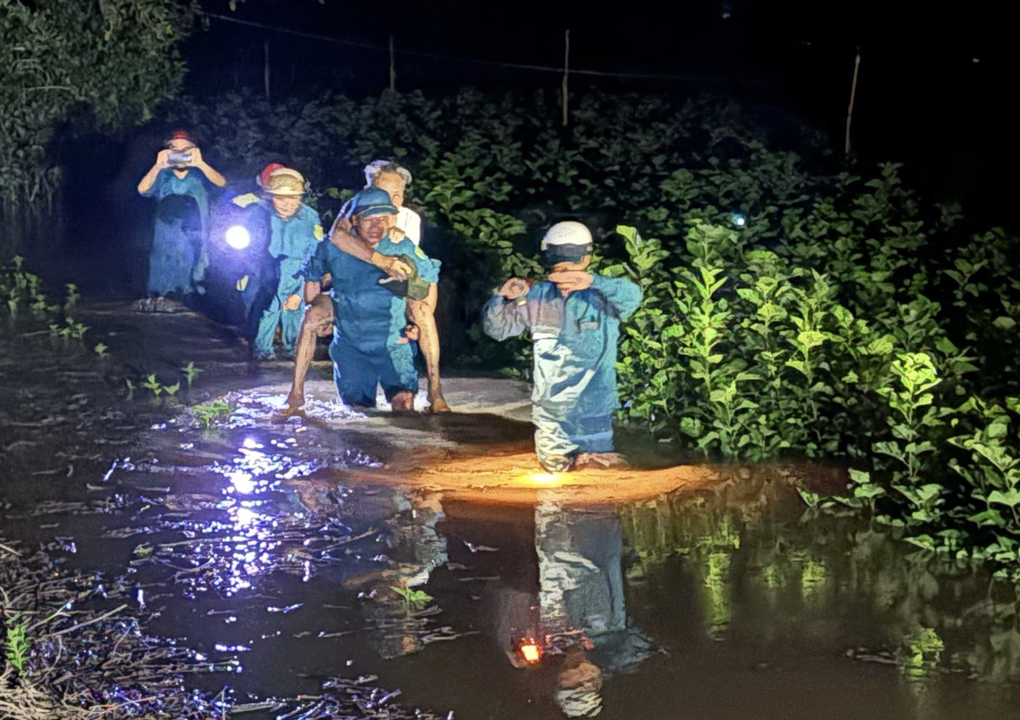 Chưa thể khắc phục cầu treo bị lũ cuốn trôi ở Lâm Đồng - 1