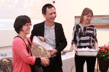 Ra mắt cuốn sách ảnh về quá trình đô thị hóa ở Hà Nội