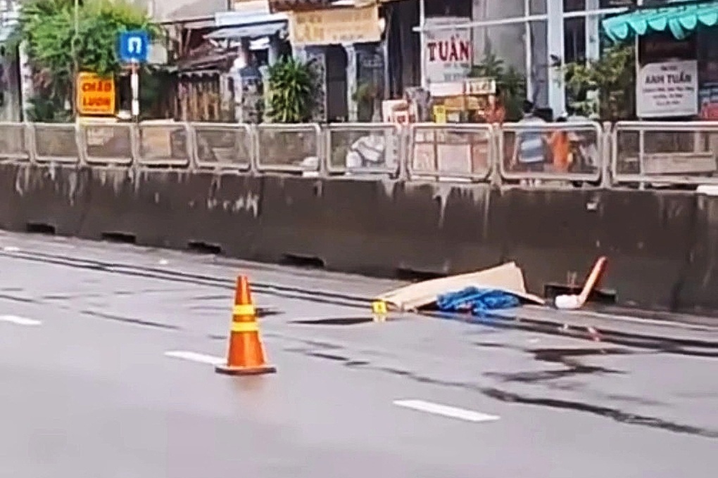 Thanh niên tử vong trên quốc lộ với khuôn mặt biến dạng - 1 Thanh niên tử vong trên quốc lộ với khuôn mặt biến dạng - 1