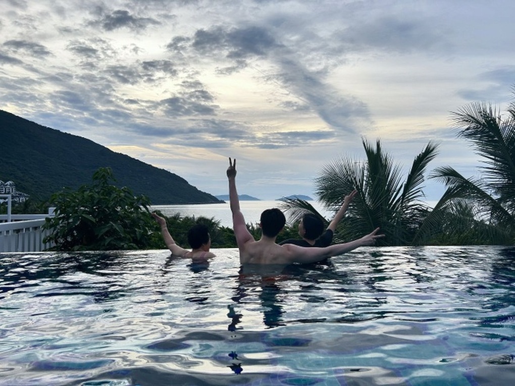 Tài tử Hàn Quốc xả ảnh du lịch Việt Nam, hút hơn 1,1 triệu lượt thả tim - 2 Tài tử Hàn Quốc xả ảnh du lịch Việt Nam, hút hơn 1,1 triệu lượt thả tim - 2