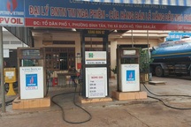 Bị buộc di dời nhưng nhiều cây xăng vẫn cố tình hoạt động