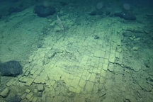 "Con đường dẫn đến Atlantis" dưới đáy đại dương được khám phá như thế nào?
