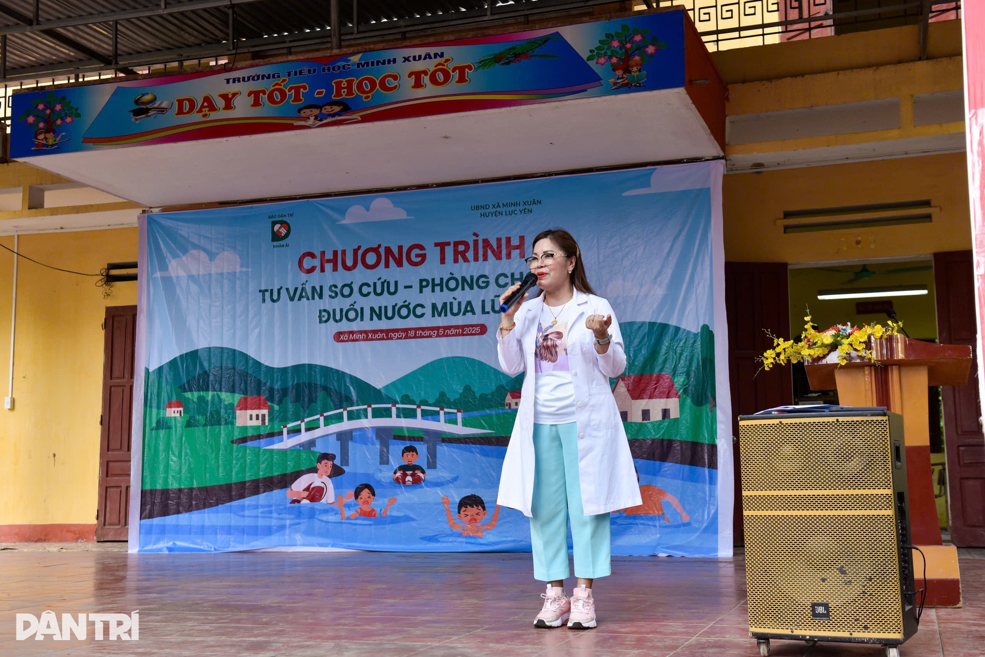 Tư vấn sơ cứu - phòng chống đuối nước cho 400 học sinh tỉnh Yên Bái - 8 Tư vấn sơ cứu - phòng chống đuối nước cho 400 học sinh tỉnh Yên Bái - 8