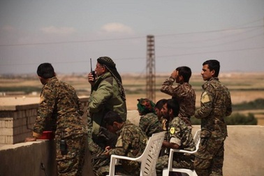 Lực lượng người Kurd đánh chiếm thành công khu phố đầu tiên ở Raqqa