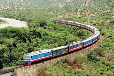 Dừng chạy toàn bộ tàu chở khách trên hệ thống đường sắt quốc gia