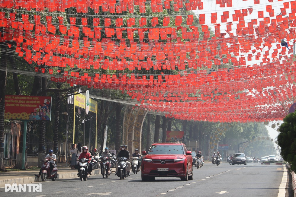 Tỉnh từng có 2 thị xã cùng 11 huyện theo thứ tự từ H1 đến H11 - 6 Tỉnh từng có 2 thị xã cùng 11 huyện theo thứ tự từ H1 đến H11 - 6