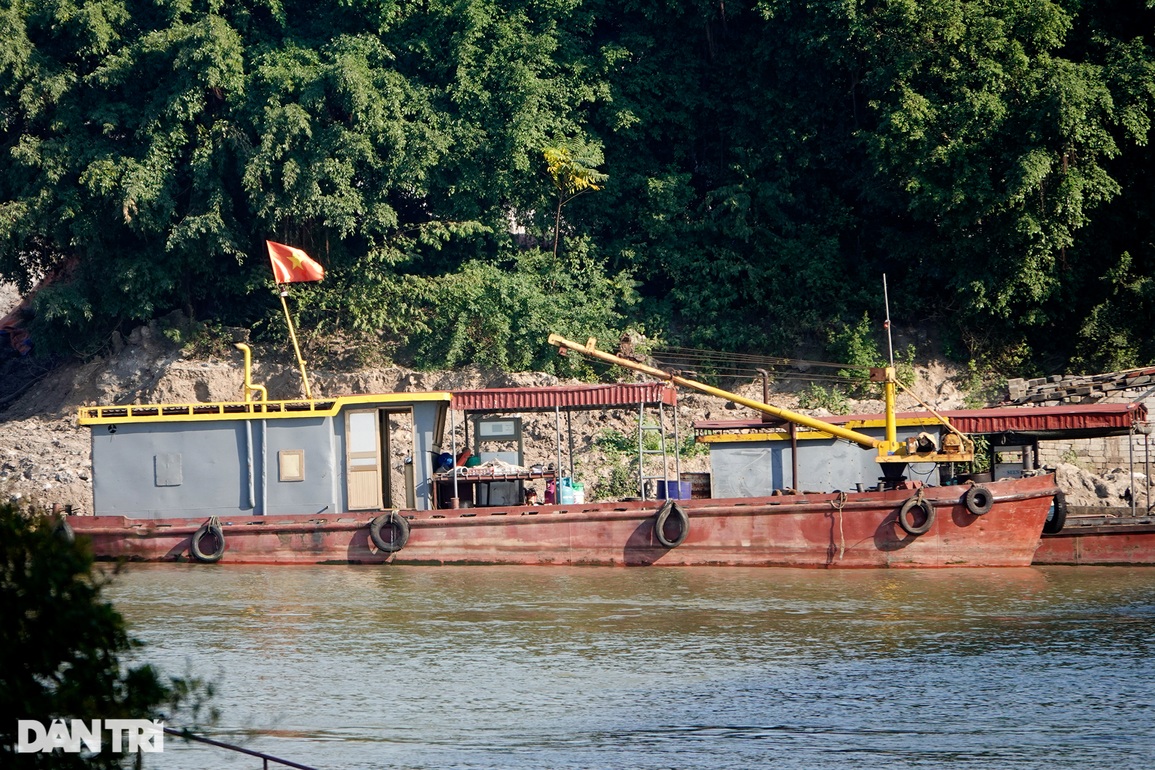 Kỳ 1: Vạch bí ẩn những con tàu không số chở dầu dọc tuyến lục đầu giang - 5 Kỳ 1: Vạch bí ẩn những con tàu không số chở dầu dọc tuyến lục đầu giang - 5