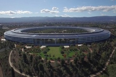 Ngắm trụ sở chính “hình đĩa bay” của Apple từ trên cao