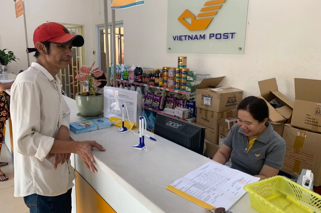 TPHCM chi trả lương hưu tháng 3 trễ 2 ngày - 1 TPHCM chi trả lương hưu tháng 3 trễ 2 ngày - 1