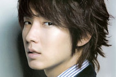 “Mỹ nam” Lee Jun Ki thoát kiện tụng