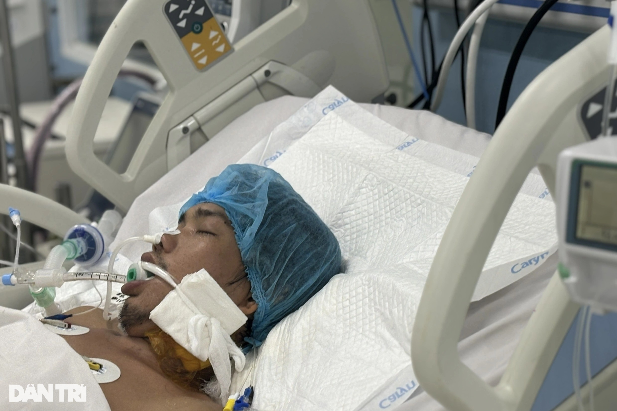 View -     Lời khẩn cầu của người vợ mới sinh: "Anh mau khỏe lại về với em, với con…" | Báo Dân trí