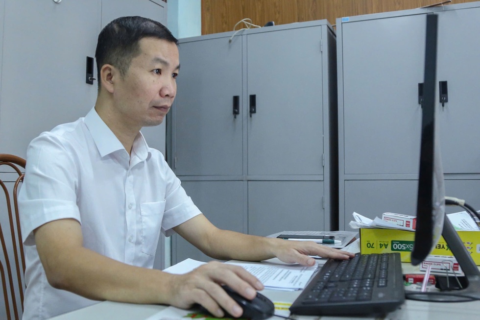 Tinh giản cán bộ không chuyên trách ở xã: Khác 1 chữ, chế độ hẻo 10 phần - 1