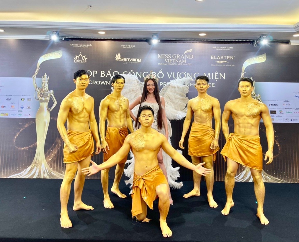 Nghề ngứa không gãi, đau không la, bị đụng chạm thịt da cũng... im lặng - 7 Nghề ngứa không gãi, đau không la, bị đụng chạm thịt da cũng... im lặng - 7