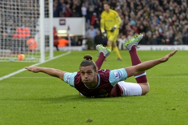 Nhìn lại thất bại cay đắng của Chelsea tại Upton Park